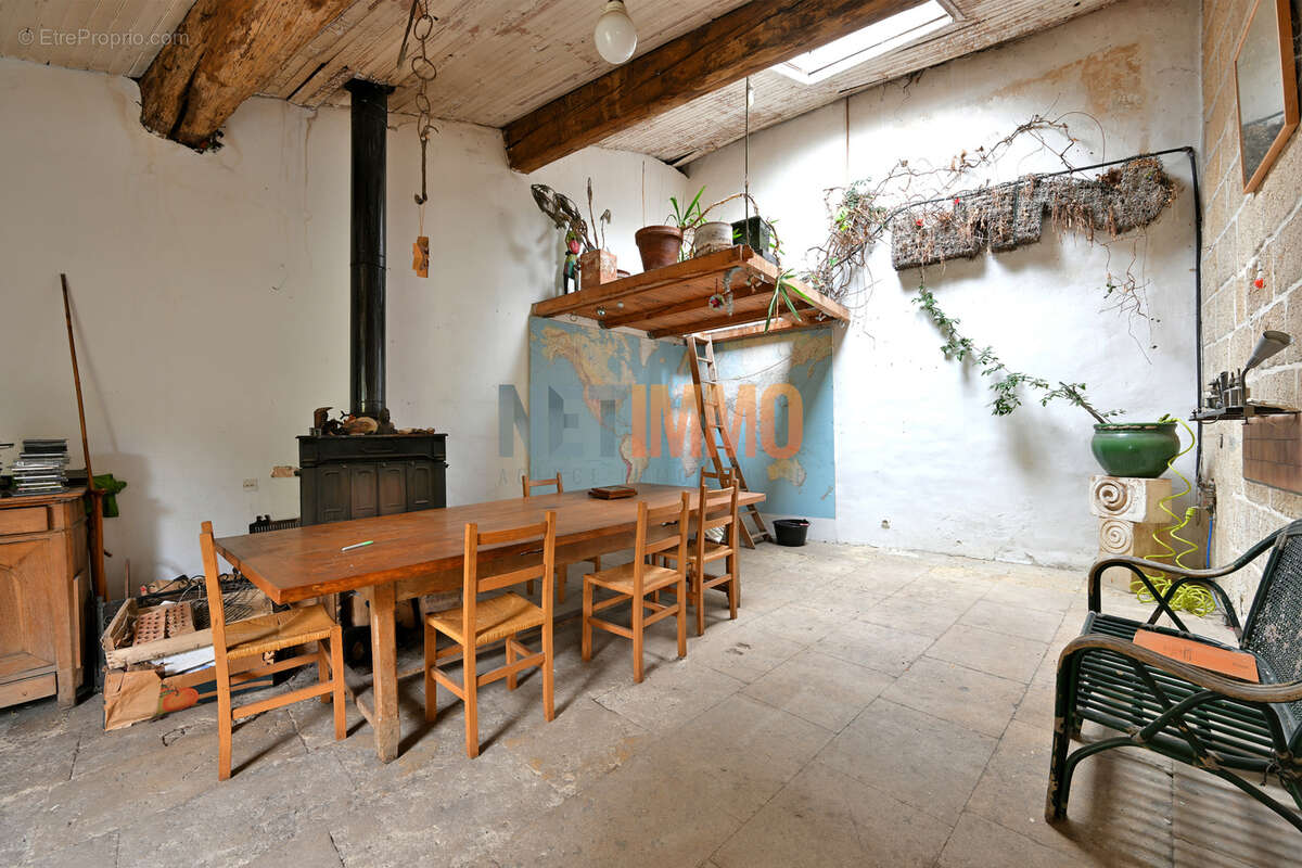 Maison de village T4 avec cour et annexes - photo 4
