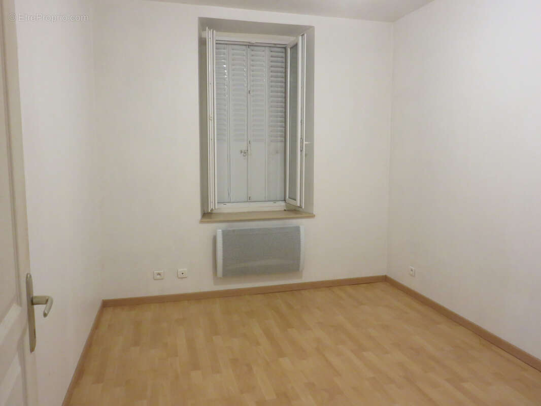 Appartement à ALBOUSSIERE