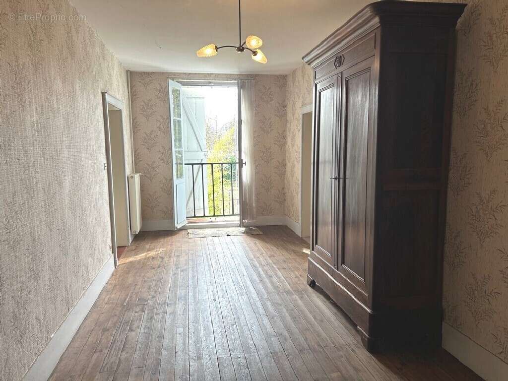 Maison à LABASTIDE-SAINT-GEORGES