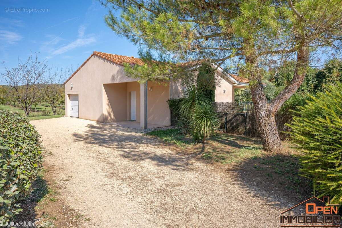 Maison 111 m² à Ledat  - photo 31