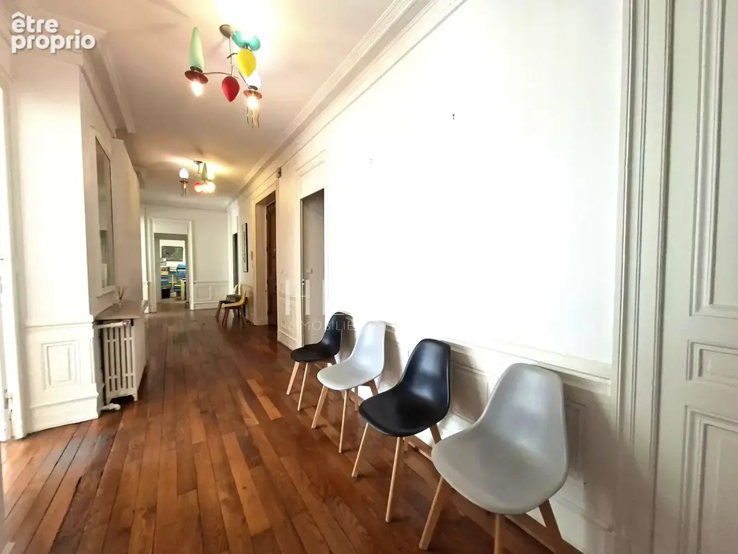 Vente T8 - Préfecture - 243 m² avec possibilité de division - photo 10