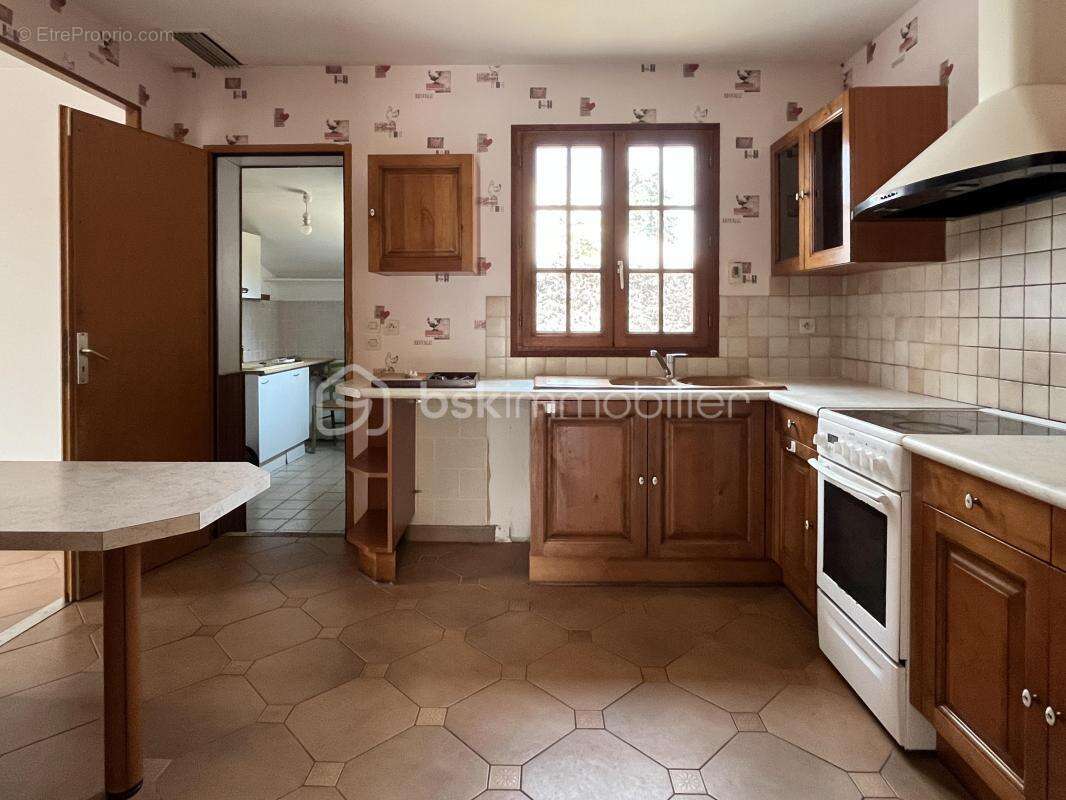 SAUJON  -  maison plain-pied 98 m2 sur terrain clos 514 m2 - photo 7