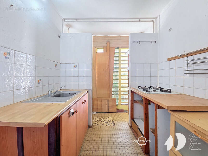 Appartement à LES ABYMES