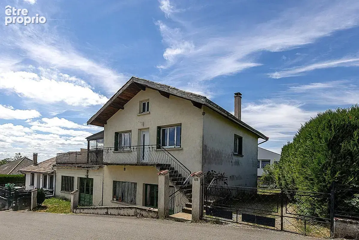 Villa T4 au calme avec 160 m² d'ateliers : idéal artisan, collectionneur ou projet locatif - photo 2