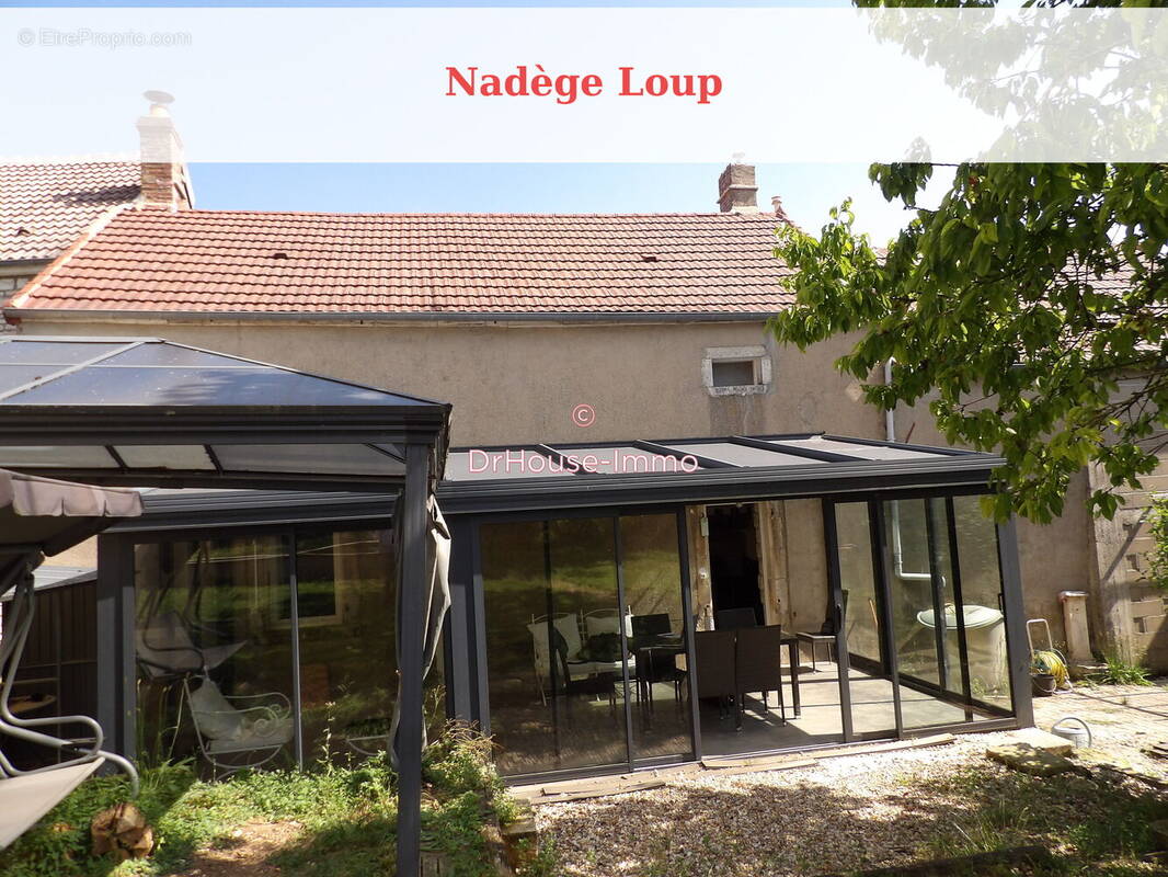 Maison à TAINGY