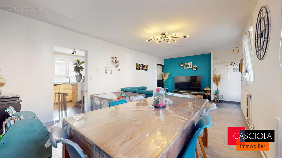 Appartement à MARLY