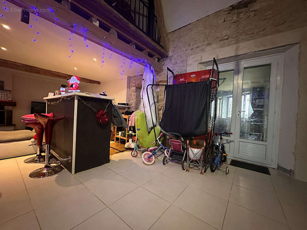 Maison à PRENOUVELLON