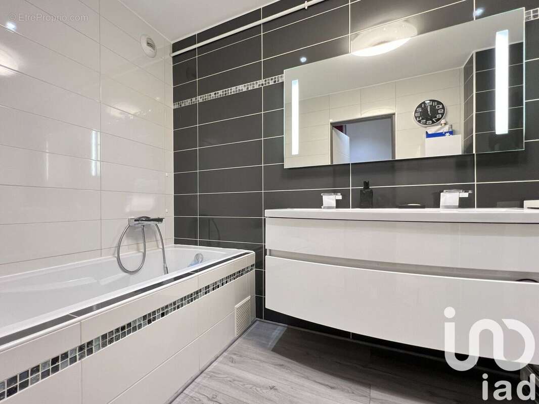 Photo 8 - Appartement à MOIRANS