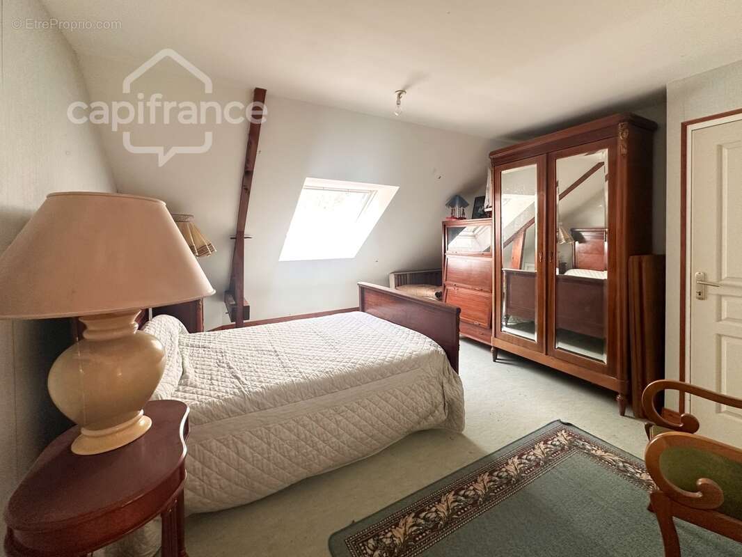 Maison familiale de 225 m² avec dépendance sur 3 022 m² - Domaine de Carheil à Plessé - photo 14