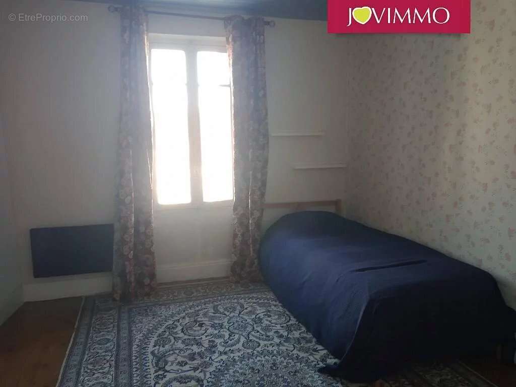 Maison à MARCILLAT-EN-COMBRAILLE