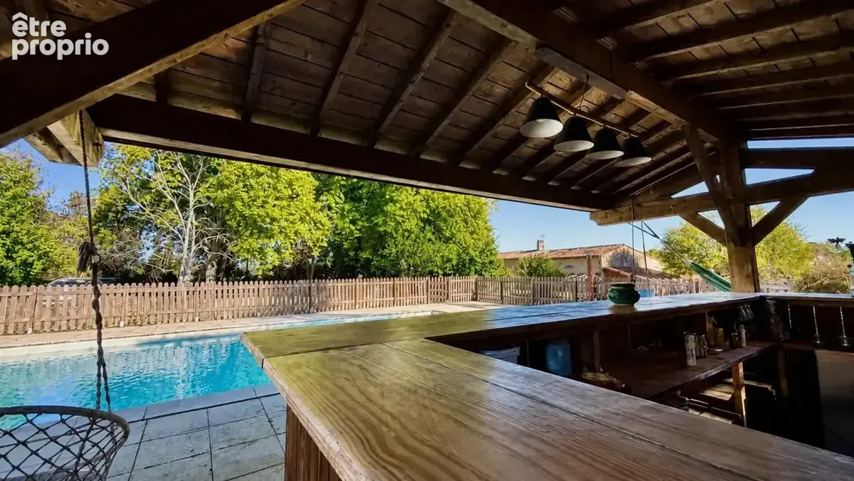 Maison de 9 pièces de 425 m² à La Sauve - photo 17