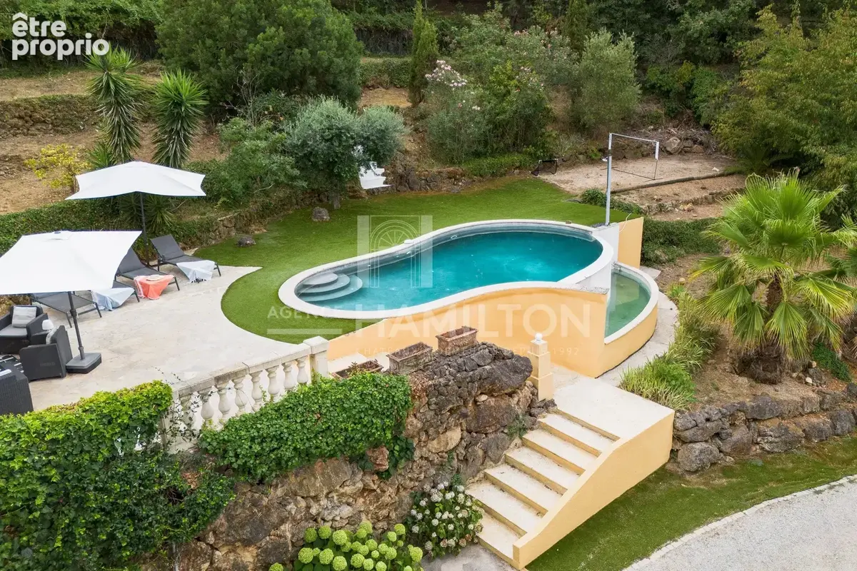 Villa de prestige au sein d’un domaine privé d’exception avec vue panoramique - photo 3