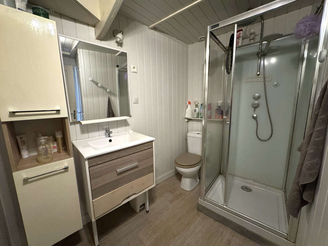 Maison à SAINT-BONNET-PRES-ORCIVAL