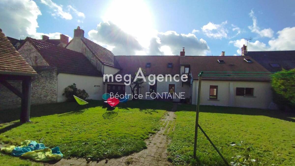 Maison à LAIGNE-EN-BELIN
