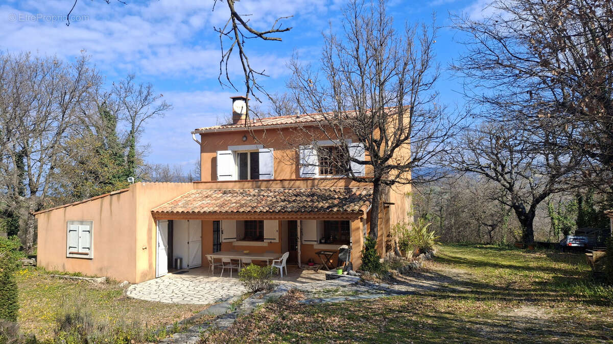 Maison à SAIGNON