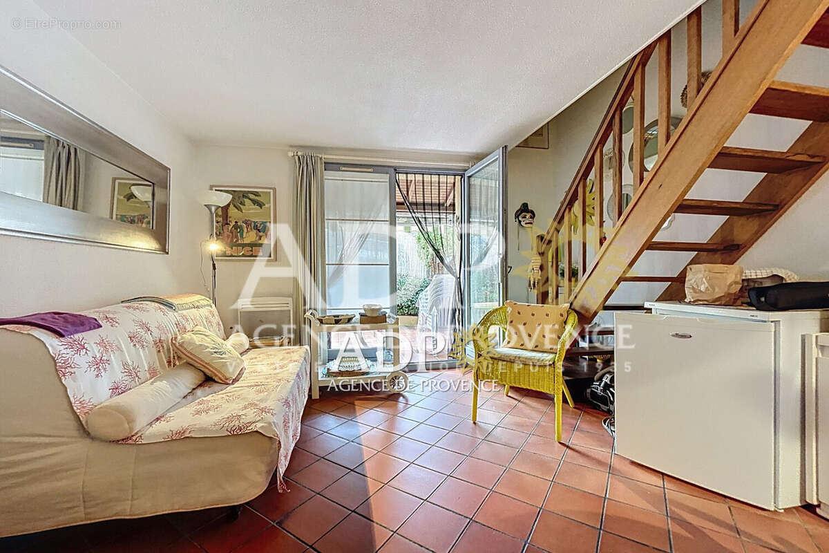 Maison à AURIBEAU-SUR-SIAGNE