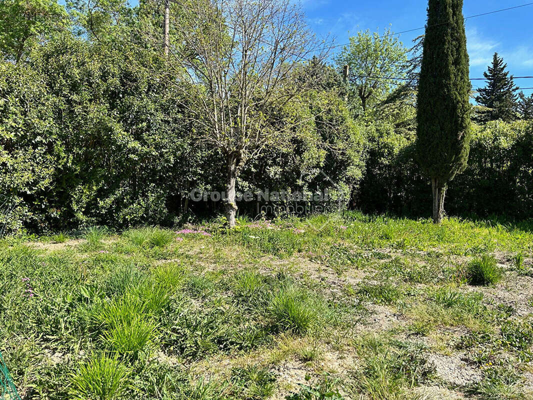 Terrain à SAINT-ETIENNE-DU-GRES