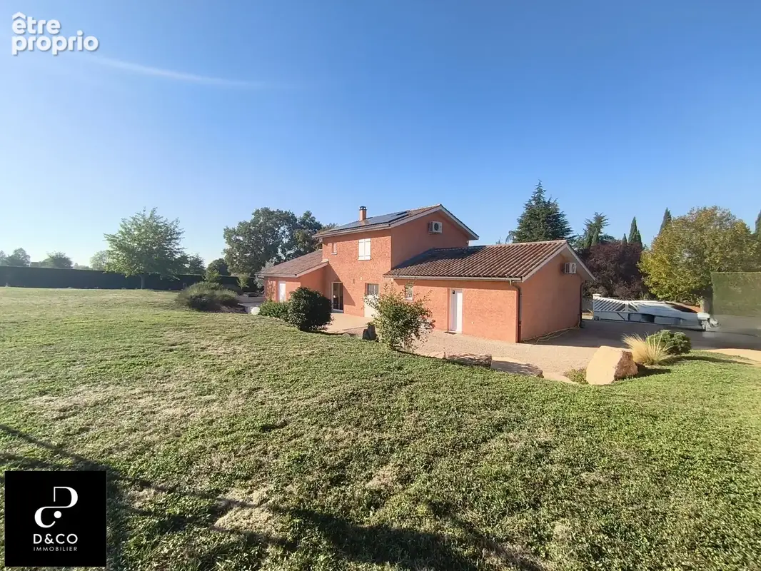 COUP DE COEUR, Maison de 200 m2 avec locaux indépendants et potentiel locatif - photo 24
