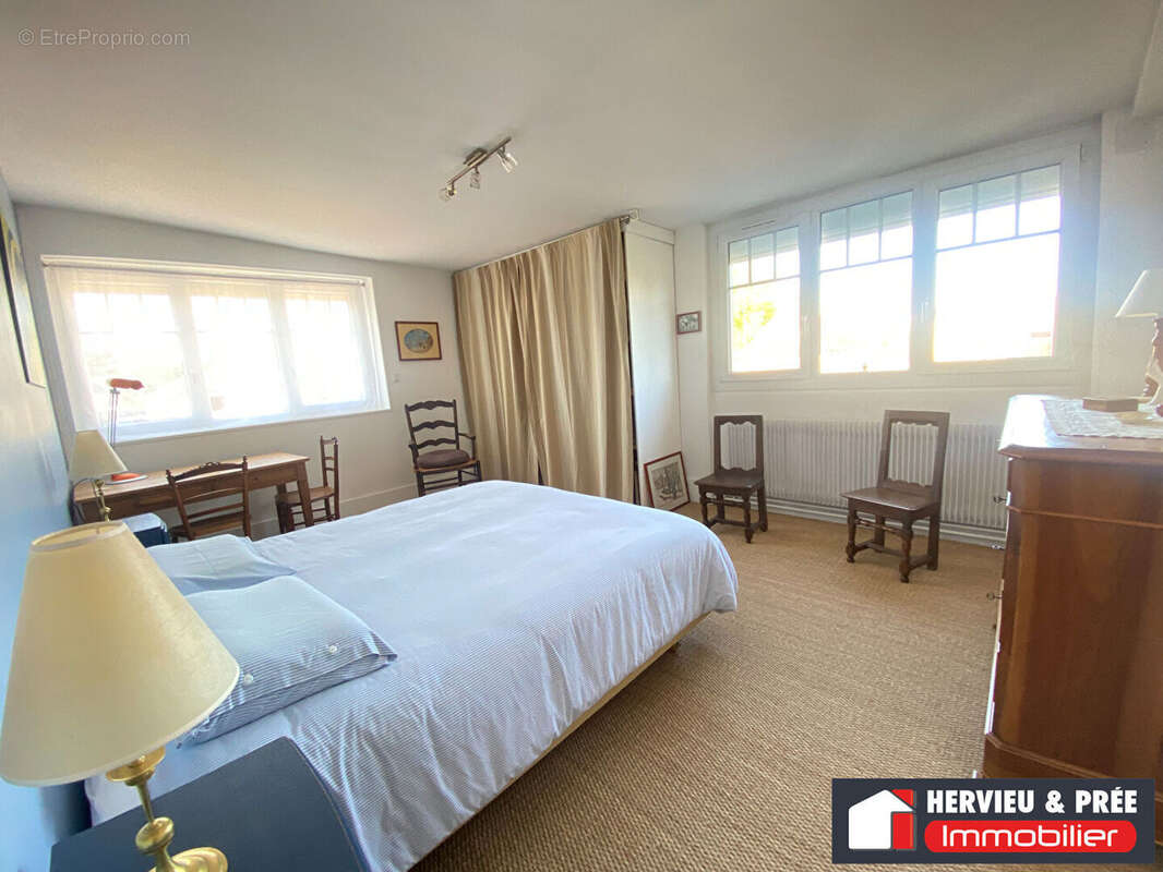 Maison à LUC-SUR-MER