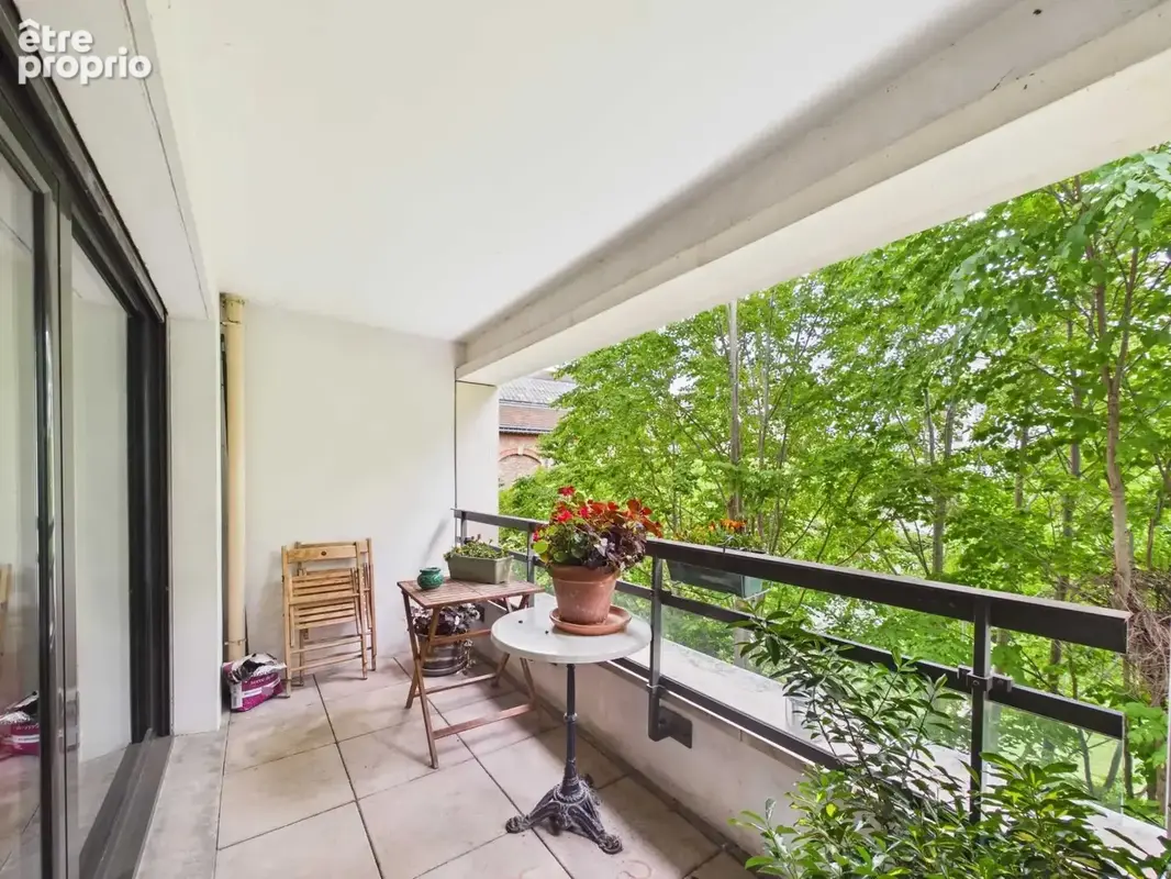 Paris xvii - rue albert roussel - charmant 5p avec 4 chambres 2 terrasses au calme et avec une vue sur un parc ! - photo 9