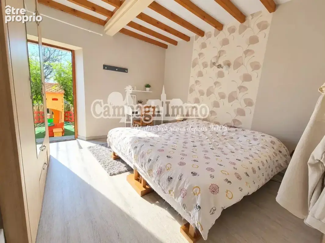 Le charme de l’ancien, l’espace d’une maison familiale et un jardin pour en profiter pleinement… - photo 6