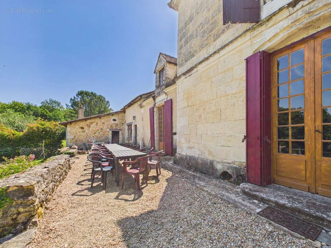 Maison à VILLAMBLARD