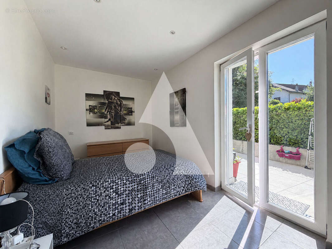 Appartement à VIVIERS-DU-LAC