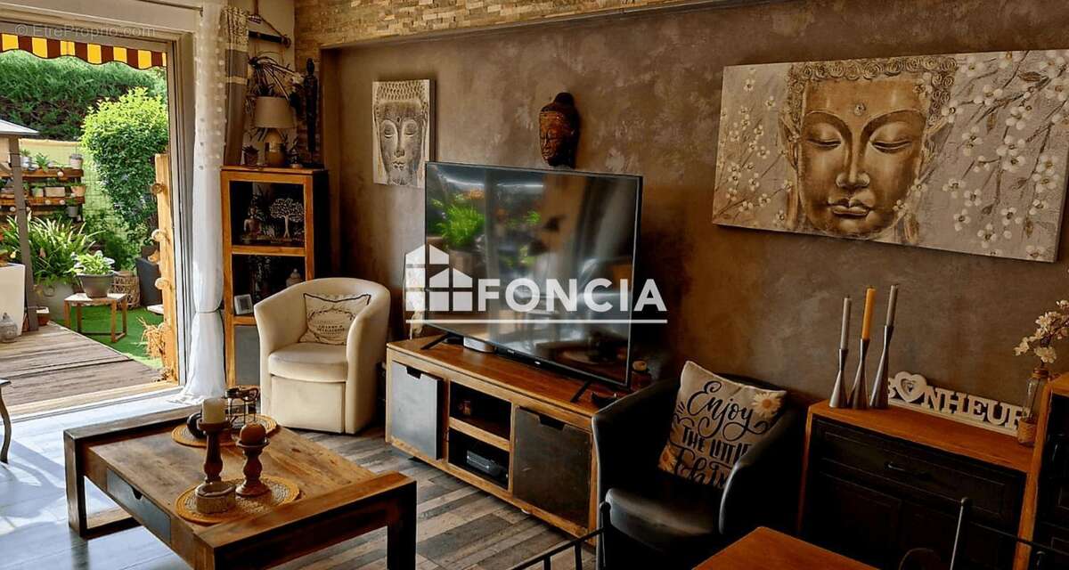 Appartement à MANDELIEU-LA-NAPOULE