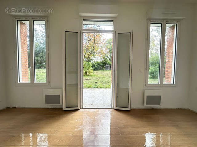 Appartement à DREMIL-LAFAGE