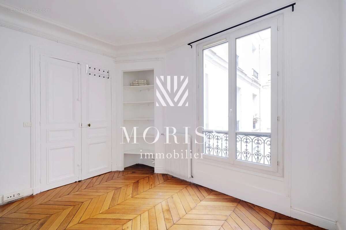Appartement à PARIS-10E