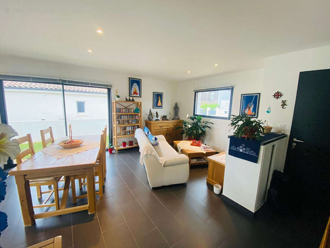 Maison plain-pied 80 m² - photo 3