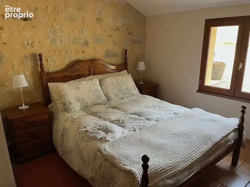 Belle maison en pierre, divisée n 3, avec une piscine, grange et grand jardin - photo 11