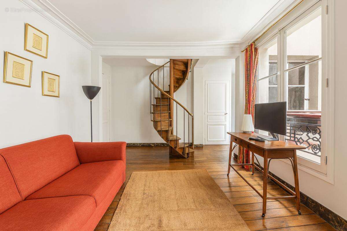 Appartement à PARIS-6E
