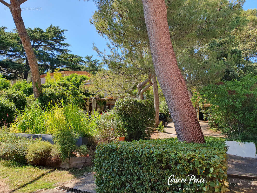 Nimes grande villa familiale plus mazet corinne ponce immobilier - photo 3