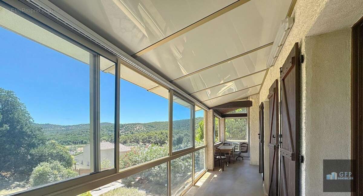 Maison à BORMES-LES-MIMOSAS