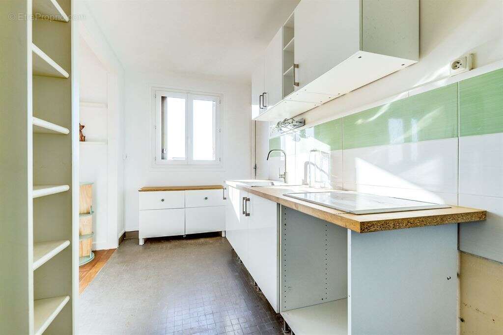 Appartement à L&#039;HAY-LES-ROSES