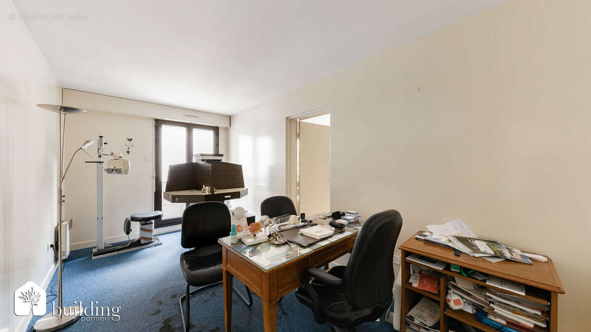 Levallois-Perret Mairie - Appartement 3 pièces avec balcons de 77 m² - photo 5