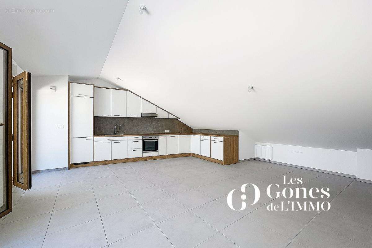 Appartement à LYON-9E