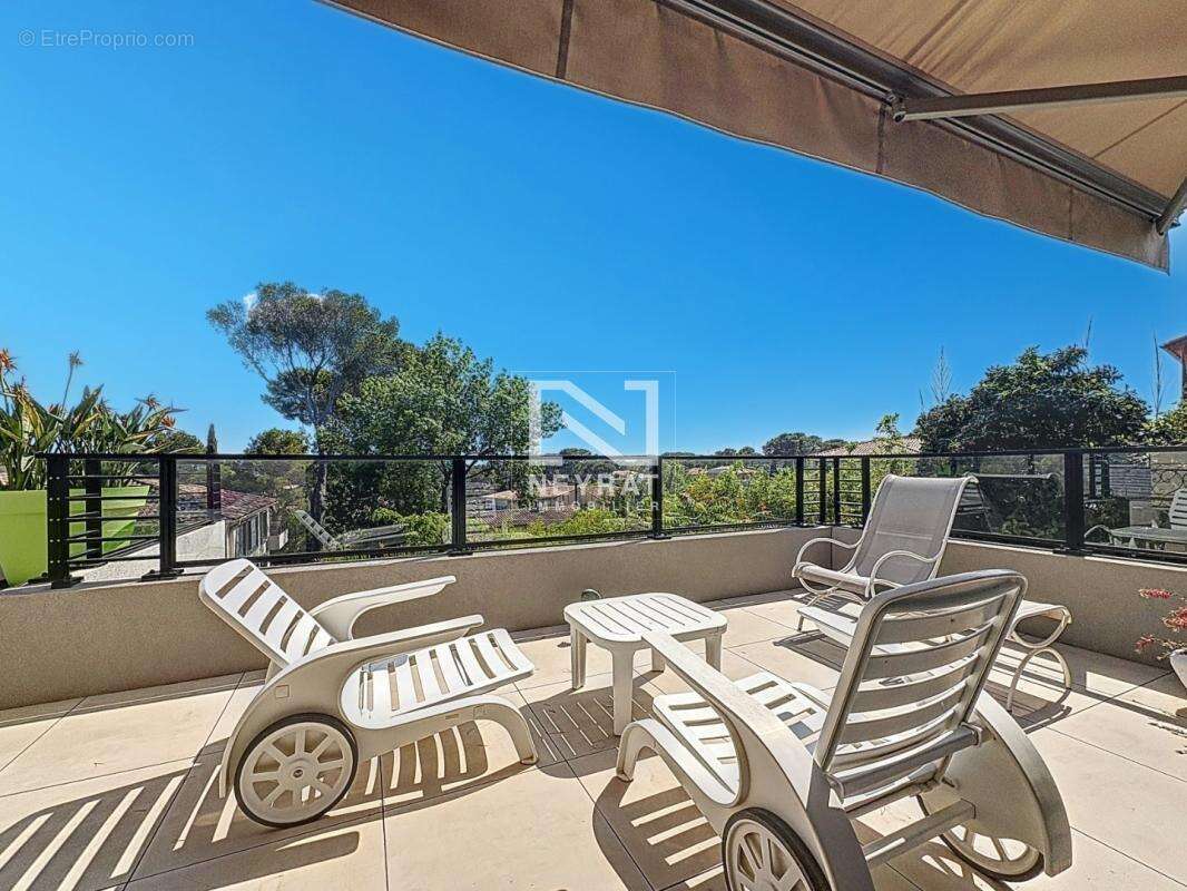 Saint - raphael - boulouris - dernier etage - photo 3