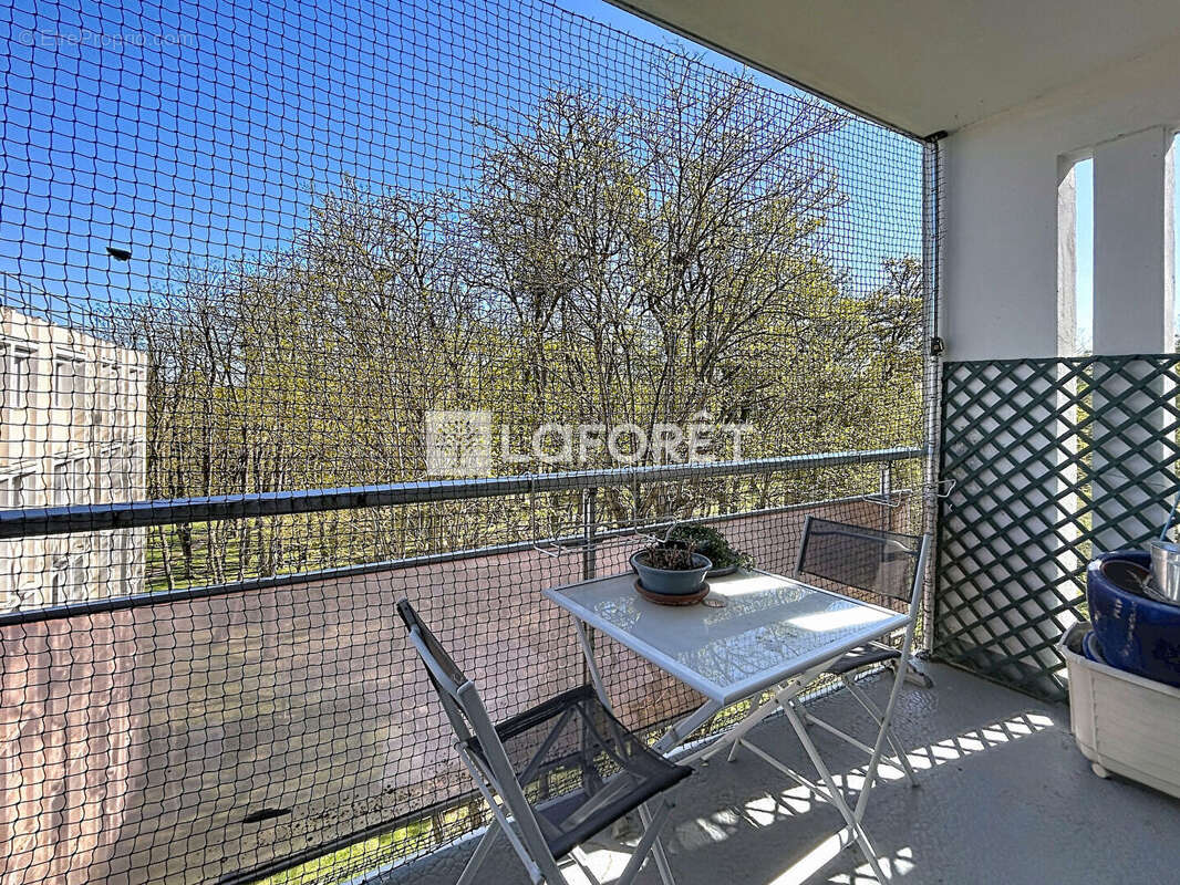 Appartement à VERNEUIL-SUR-SEINE