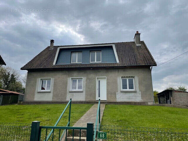 Maison à BEAURAINVILLE