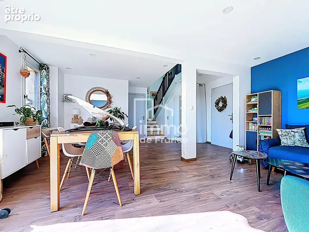 Duplex T4 90m²  Vue Mont Blanc  Parfait état  Gex - photo 2