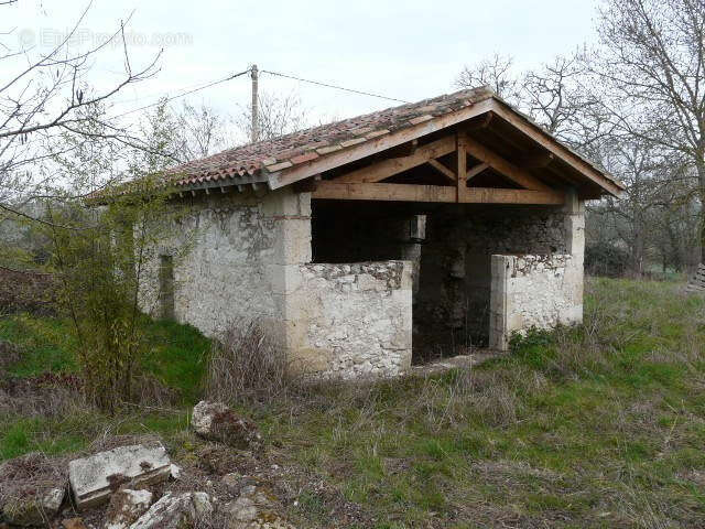 Belle ferme gersoise à restaurer terre 4 ha - photo 4