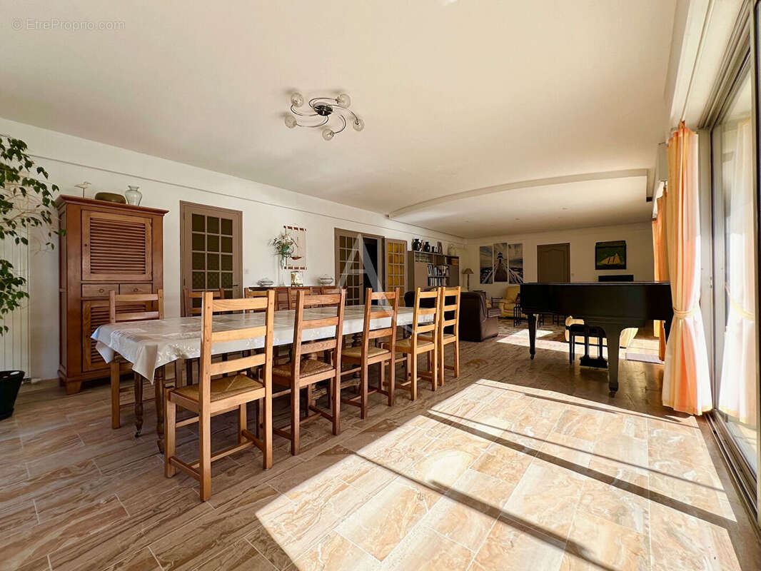 Maison à SAINT-VINCENT-SUR-JARD