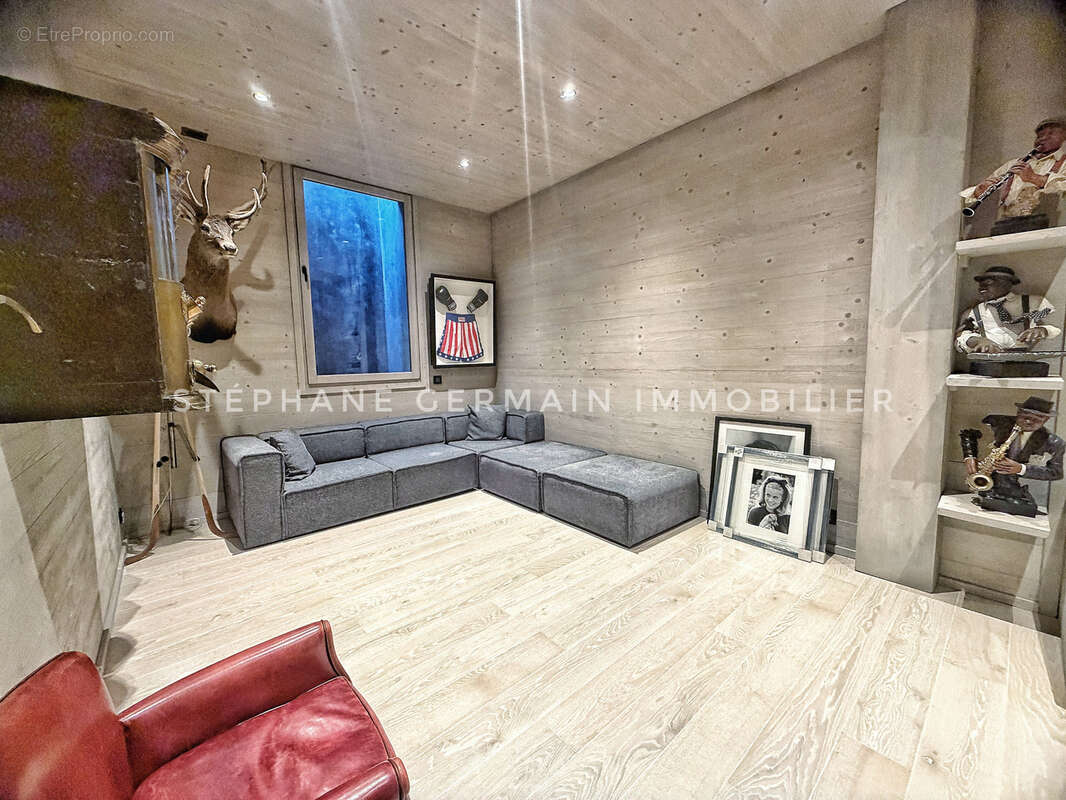 Maison à DEMI-QUARTIER