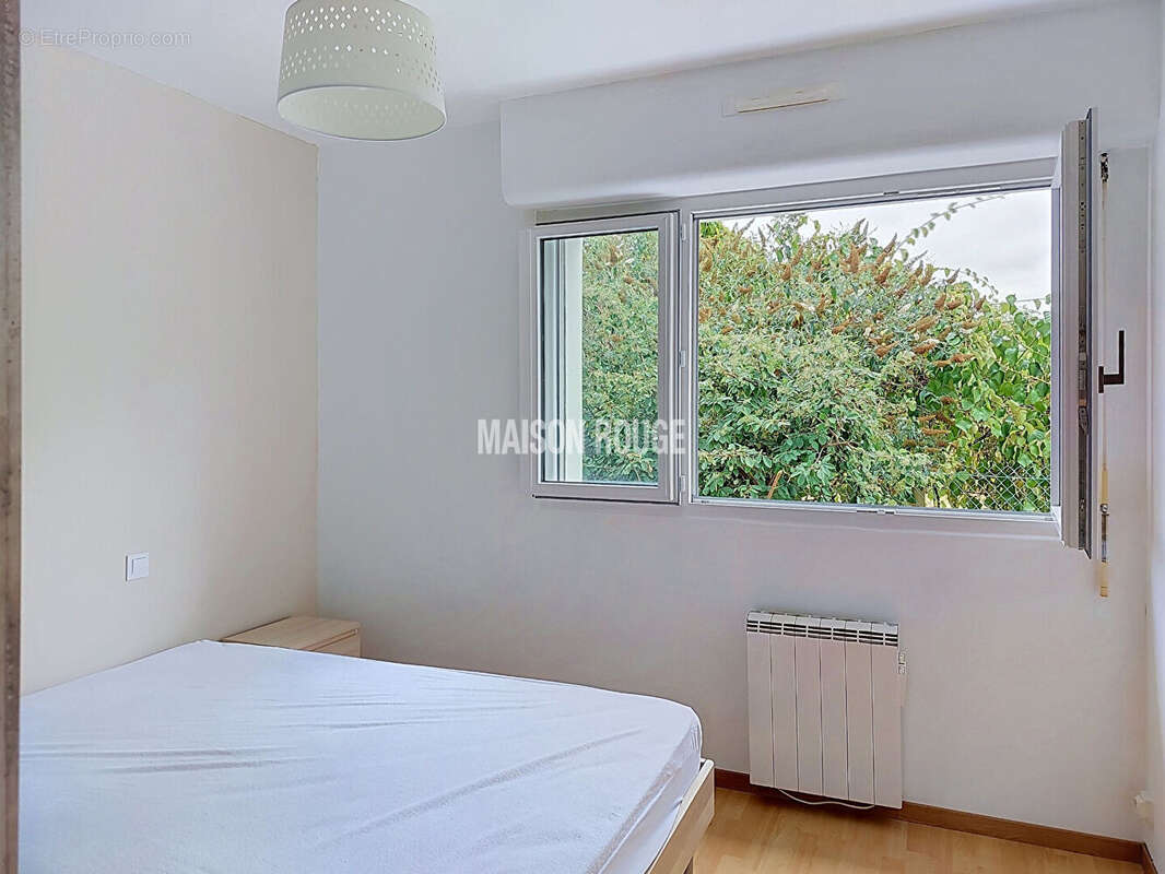 À VENDRE T2 avec Véranda Plein Sud, Parking & Cave - photo 5
