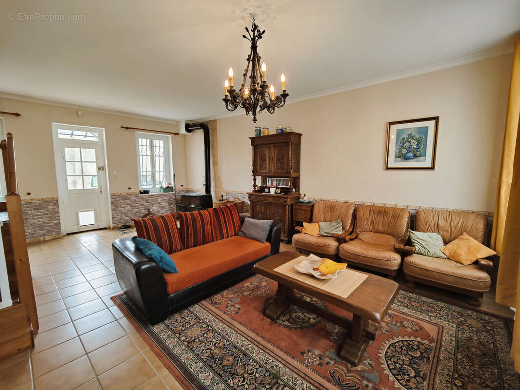 Maison à BUSSY-EN-OTHE