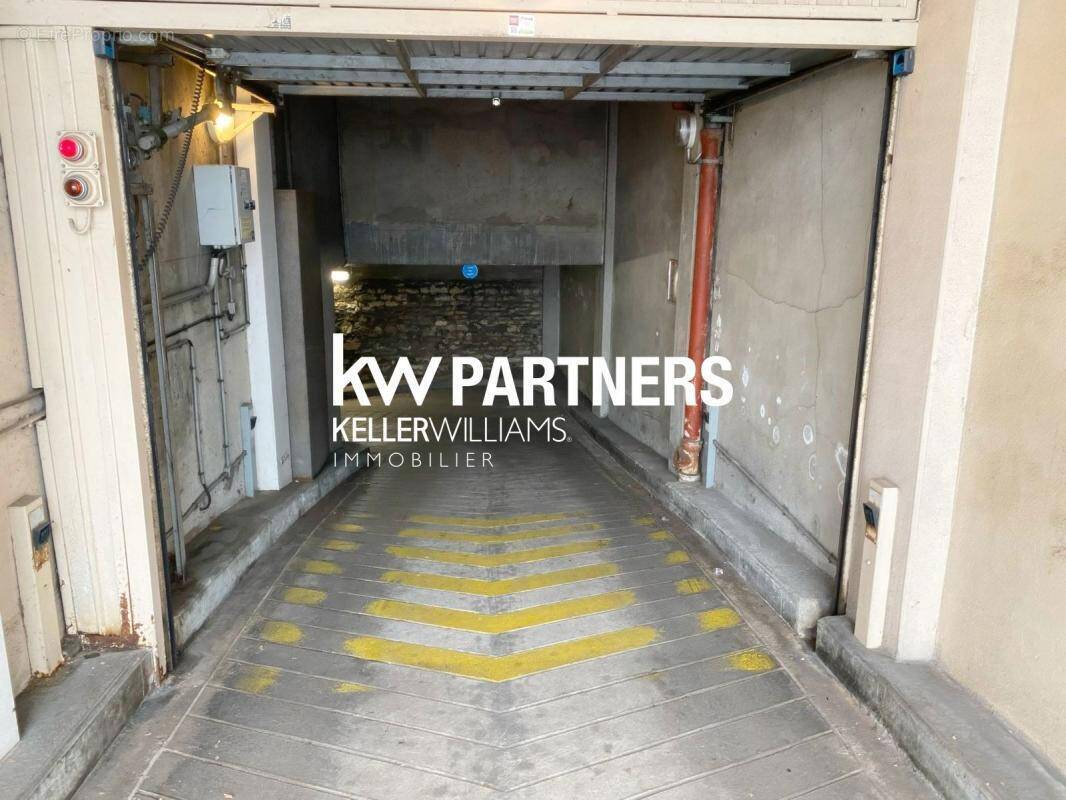 Parking à MONTROUGE