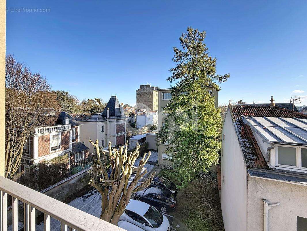 Appartement à LE PERREUX-SUR-MARNE