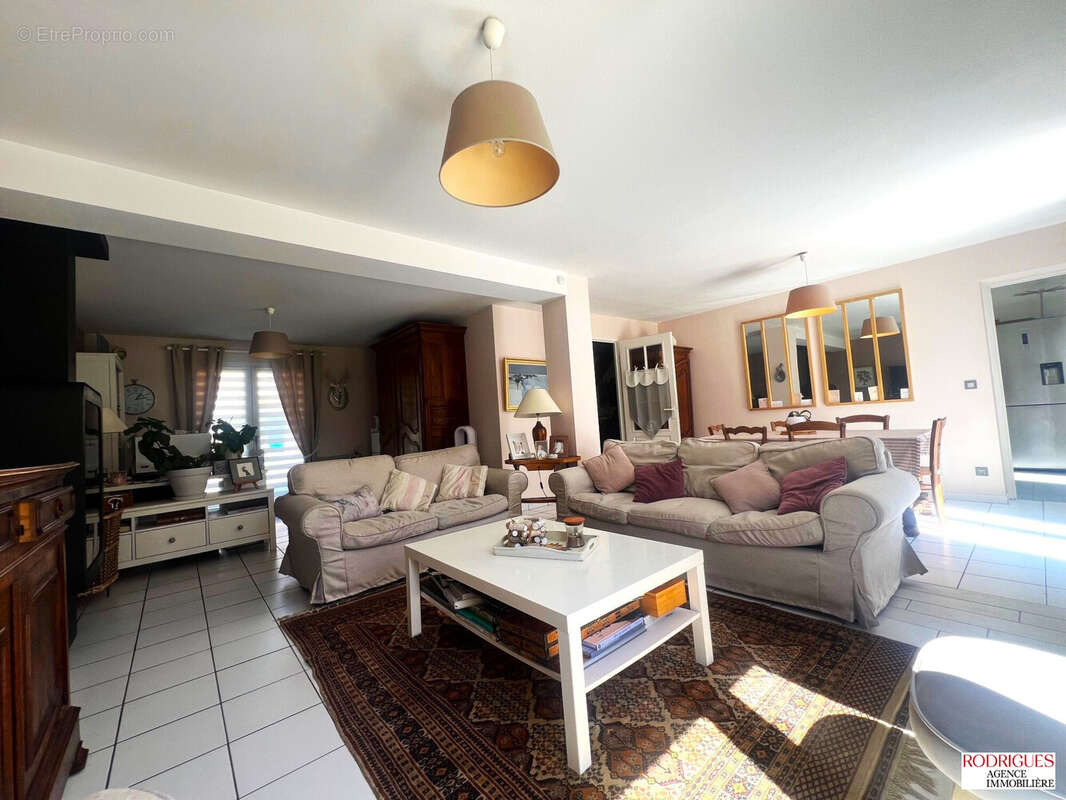 Maison 103 m² à Mignaloux-Beauvoir  - photo 2
